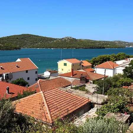 Apartments By The Sea Tisno, Murter - 5136 * Tisno