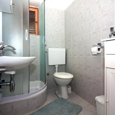 Apartment Apartments By The Sea Tisno, Murter - 5136
