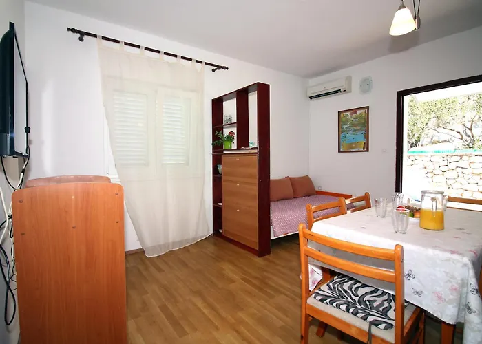 Apartments By The Sea Tisno, Murter - 5136