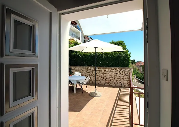 Apartments By The Sea Tisno, Murter - 5136 * Tisno